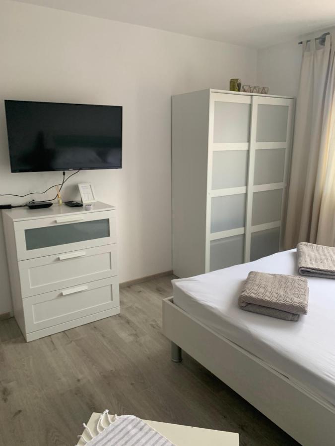 Sanela- Apartman Za Bezbrizan Odmor ツリクヴェニツァ エクステリア 写真